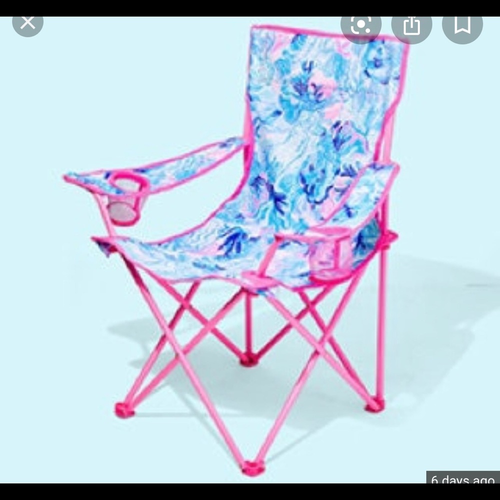 Lilly Pulitzer set of 2 beach chairs